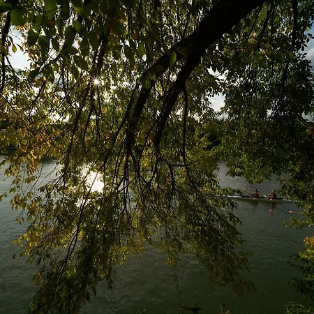 Bord De Marne Paris アパート