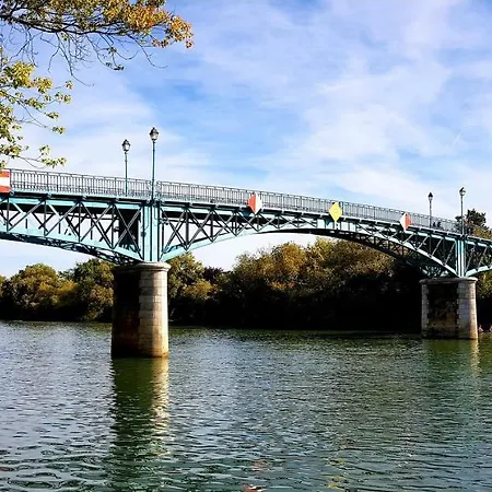 Bord De Marne Paris Апартаменты *